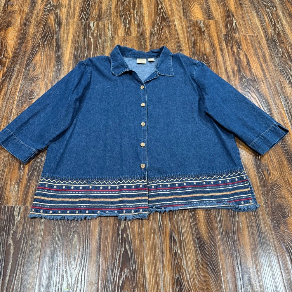 VTG Denim Shirt Womens 1X Blue Embroidered Raw Hem 3/4 Sleeve Mountain Lake Boho
